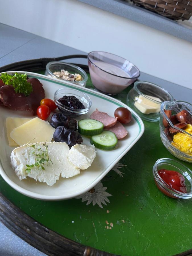 Rosenlund Gods - Kaelder B&B Sakskøbing 외부 사진